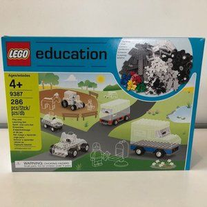 Brand NEW! Lego Education 286 pcs Vehicles Set